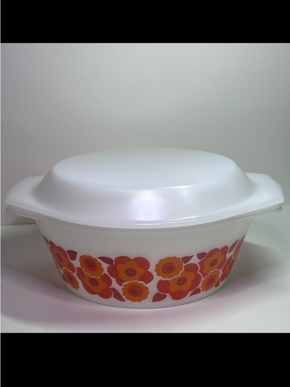 Arcopal France “Lotus” Opal Glass Casserole Dish w/ Lid – Vintage 1970s Floral